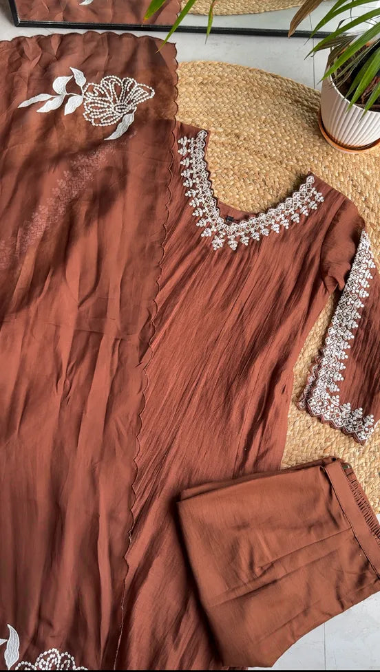 AMAYA MUL CHANDERI EMBROIDERY